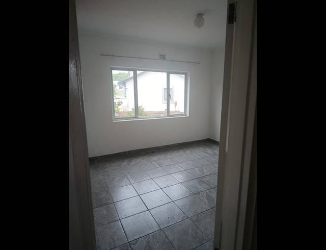 2 BEDROOM PROPERTY TO RENT IN BLUFF